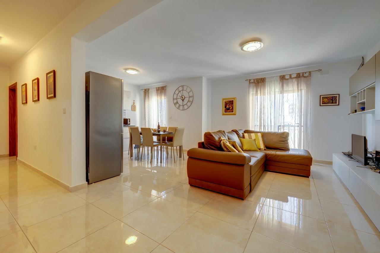 Stylish Bright And Airy Apart In Central Bugibba St. Paul's Bay Esterno foto