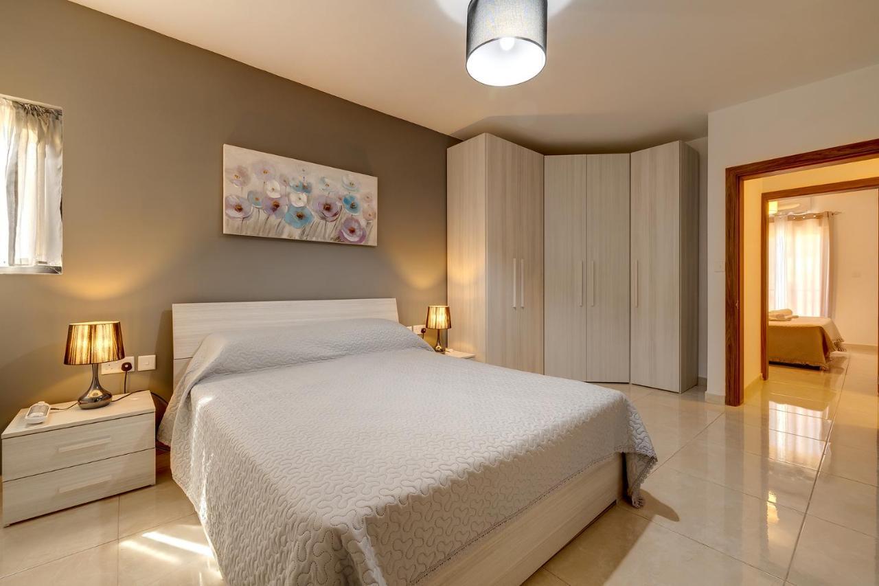 Stylish Bright And Airy Apart In Central Bugibba St. Paul's Bay Esterno foto