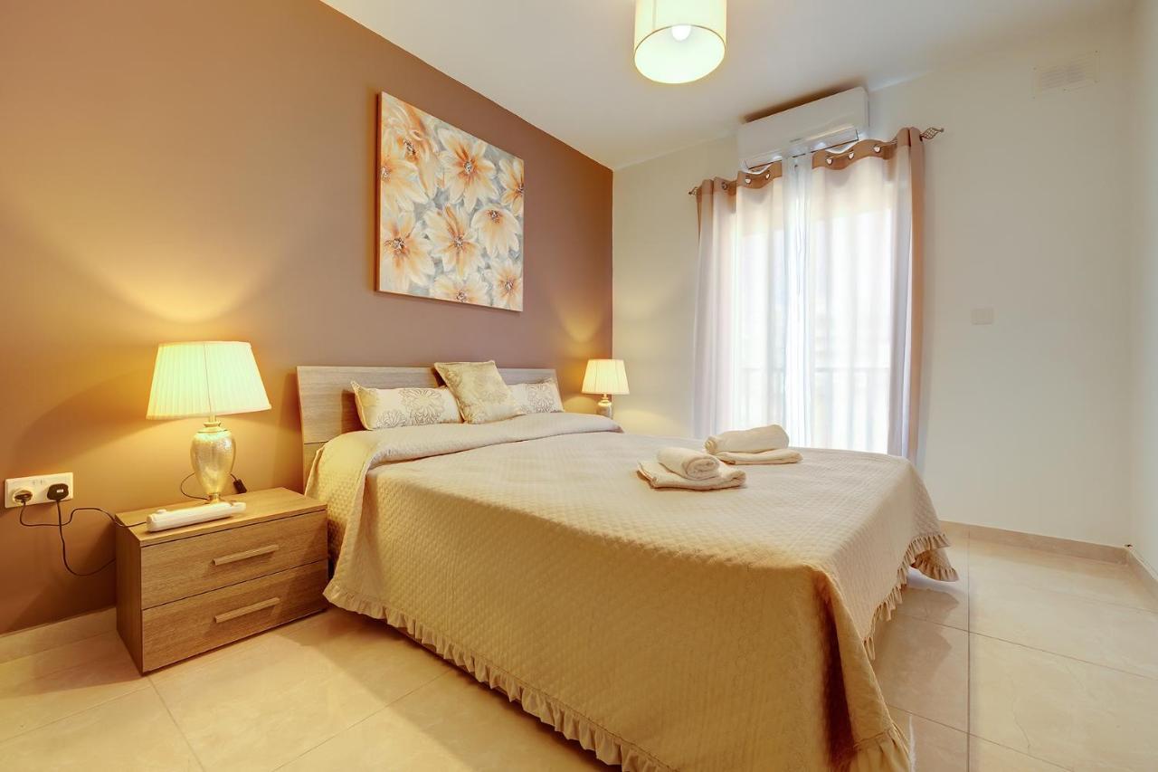 Stylish Bright And Airy Apart In Central Bugibba St. Paul's Bay Esterno foto